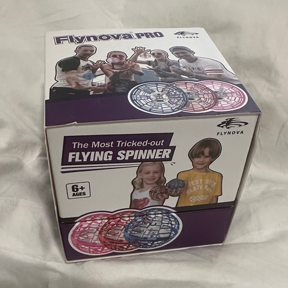 Flynova Pro Flying Spinner Toy